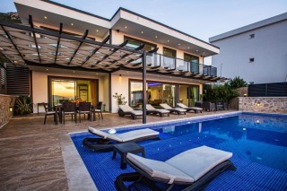 Villa Yusef – Conservative and Luxurious Holiday Experience in Kalkan 