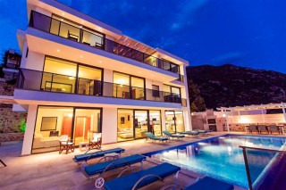 Villa Ela - Luxury Holiday with Sea View in Kalkan Akbel