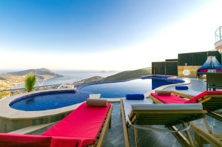 Villa Zirve – Where Luxury and Comfort Meet in Kalkan Akbel